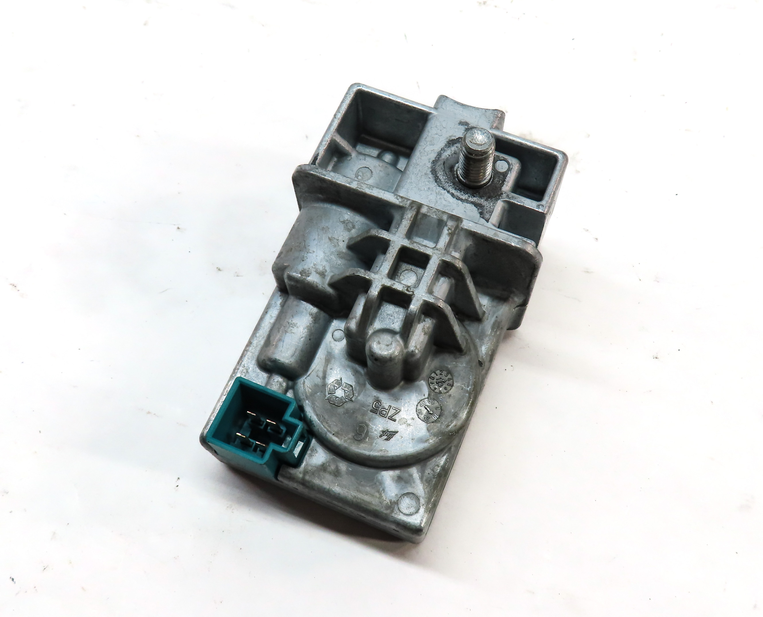 2013 MERCEDES C300 (W204) LEFT DRIVER STEERING COLUMN LOCK CONTROL MODULE — exact item pictured